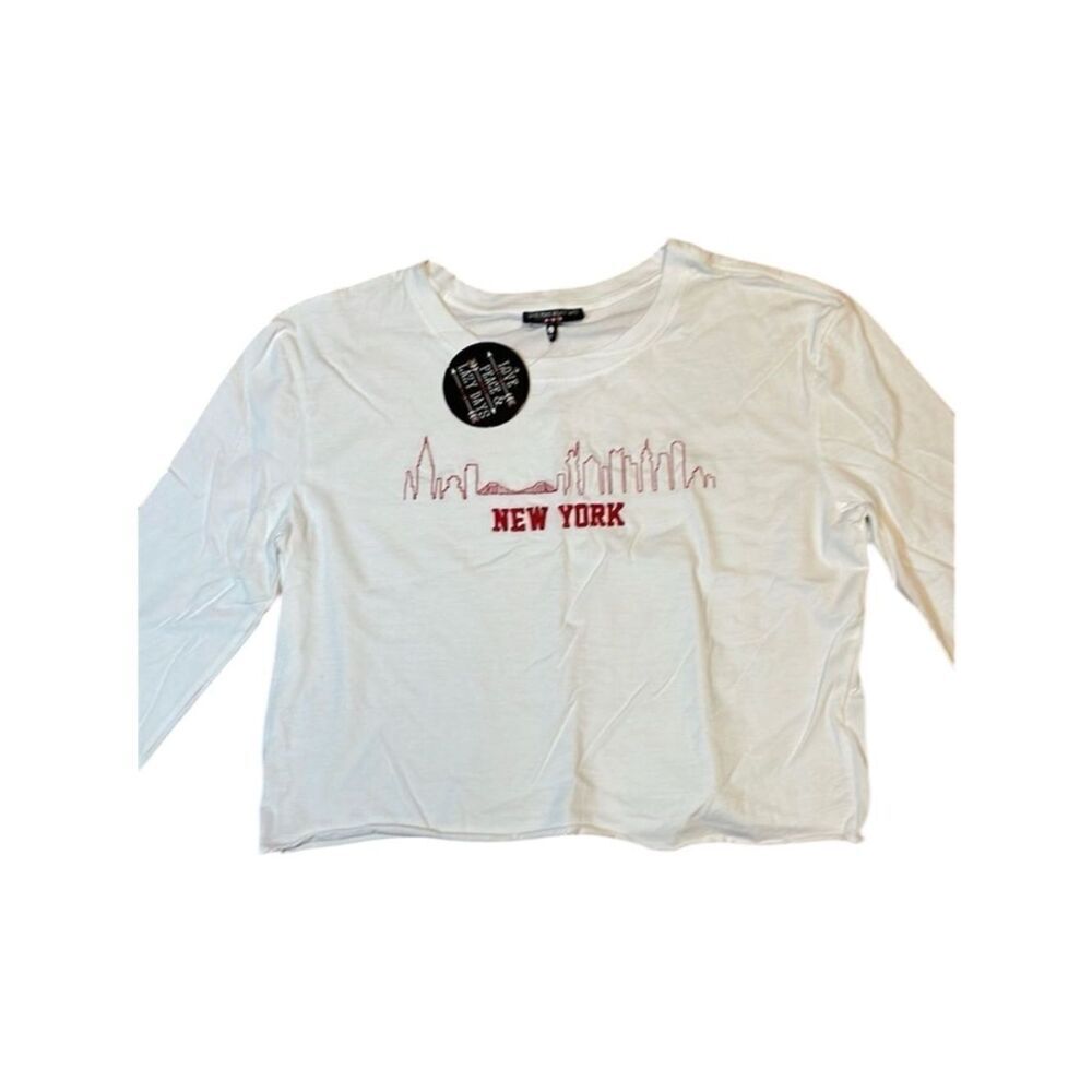 Over-sized New York Cityscape Crop Top, white, long sleeve Tee, Large